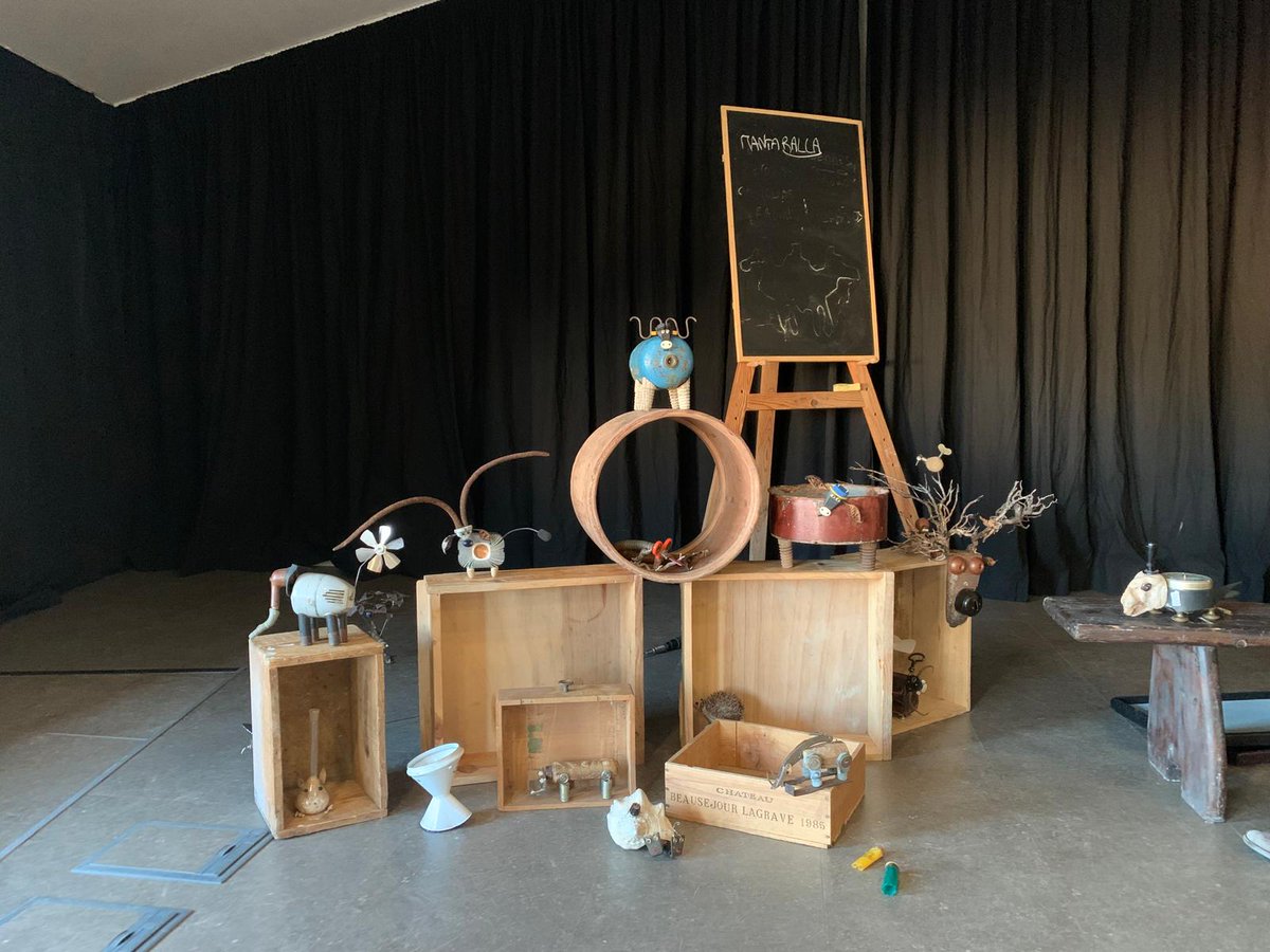 AjFelanitx's tweet photo. 🎭 Aquests cap de setmana ens ha acompanyat la màgia del Festival Internacional de Teatre de Teresetes que en el seu pas per Mallorca ha fet aturada a Felanitx i Portocolom.
🪅 S'ha representat "Pipa, El Titella Meravella" i "El Arca de Neo". https://t.co/cEeQYVngYs