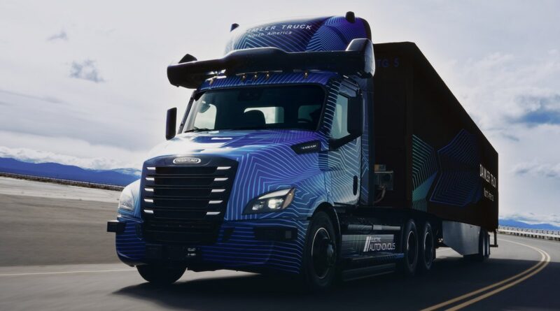Daimler Truck Unviels Battery Electric #Autonomous Freightliner eCascadia Technology Demonstrator cleantechnica.com/2024/05/11/dai… #SelfDrivingCars #AI #IoT #5G #AutonomousVehicles #Robot #startup #startups #SmartCity #robotaxi #Travel #tech #technology #mobility #delivery #transport