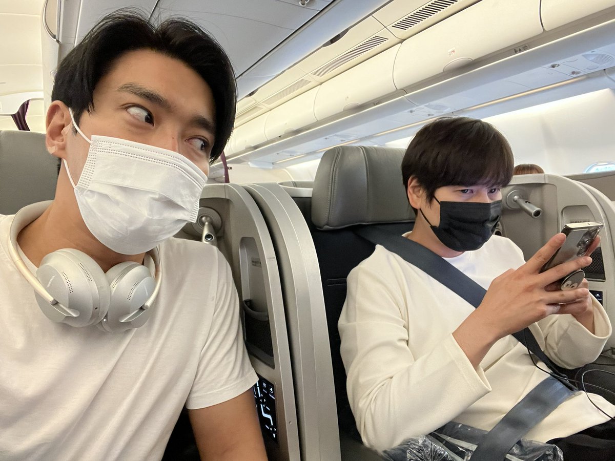 His wonkyu on plane series 🥺

#시원 #SIWON #최시원 #CHOISIWON 
@siwonchoi