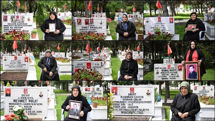 Tgbcbn46's tweet photo. Cennet’in ayaklarının altında olduğu müjdelenen; 

Başta Şehit Anneleri olmak üzere tüm Annelerimizin Anneler Günü kutlu olsun🇹🇷 https://t.co/uHc6fmc0aX
