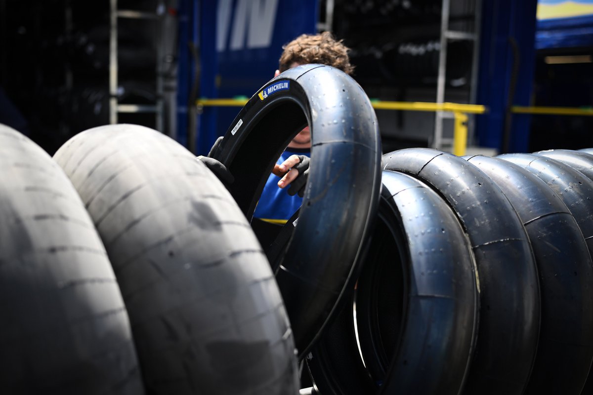 It's time now to CHOOSE the #MICHELINPower tire for the #FrenchGP #MichelinMotoGP #officialGripSupplier
