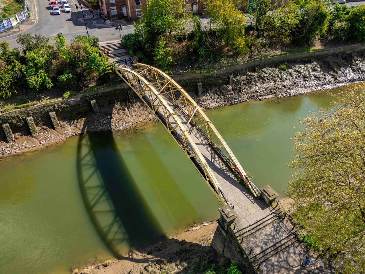 🚧 We're closing Langton Street Bridge, aka Banana Bridge, from mid-morning tomorrow (Mon 13 May) for major repairs for up to 18 months. While it's closed, the diversion will be via Bath Bridge or Bedminster Bridge. More: orlo.uk/h1mbF Photos by @AlunGriffiths_