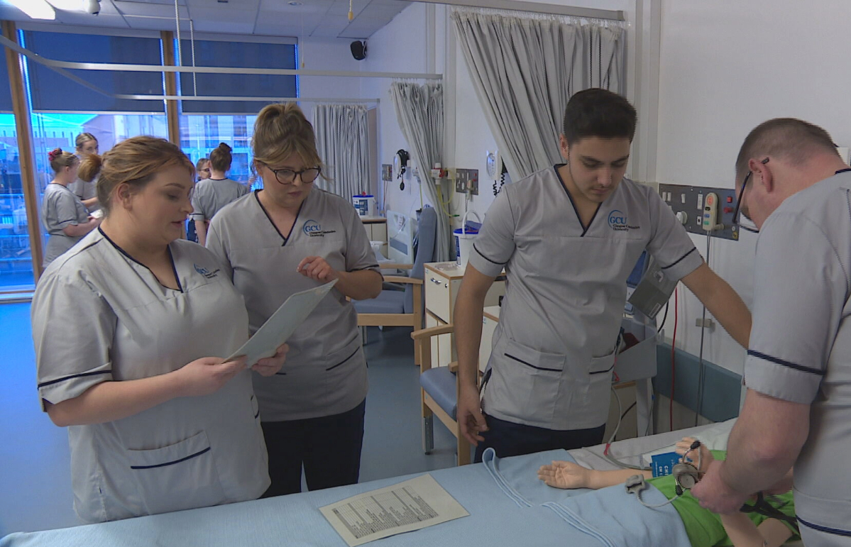 🗣️ | “It has been one of the best experiences of my life.' It's great to see Glasgow Caledonian positively featured on STV News; our Nursing students speak so highly of studying with us! 💙 Learn more: 📲 news.stv.tv/west-central/c… #InternationalNursesDay