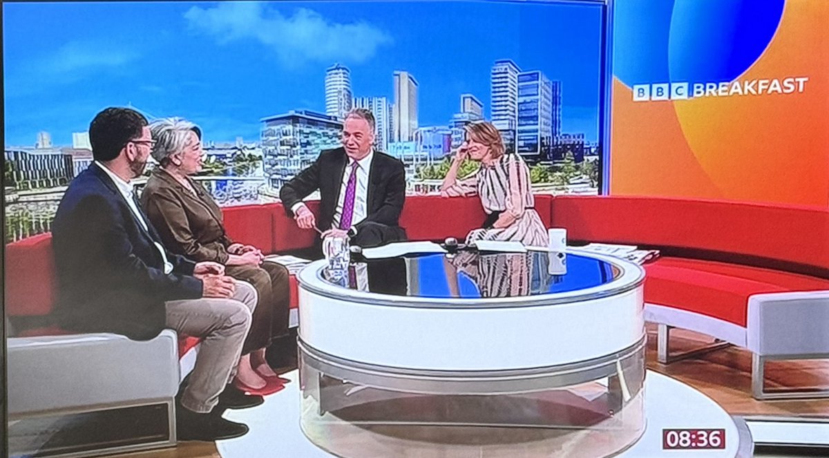 Creative Manchester Director, Prof John McAuliffe appeared on the #BBCBreakfast red sofa this morning to speak about the vital research that will underpin the new Centre of Excellence for Music and Dementia, hosted by @MancCamerata in partnership with @alzheimerssoc @UoMNews