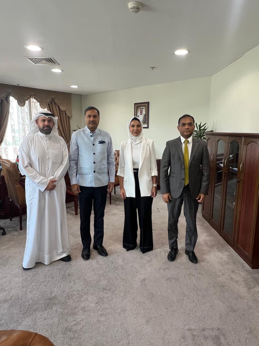 indembkwt's tweet image. Amb @AdarshSwaika1 met Ms Asma Mohd Al-Mousa, Director General of Kuwait Authority for Partnership Projects (KAPP). Discussions covered possibilities of participation of Indian companies in upcoming projects of #KAPP.