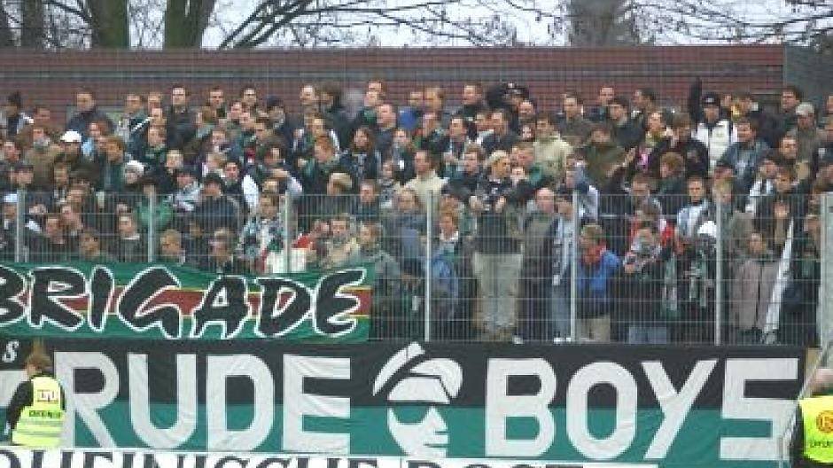 Heute kann Preußen Münster nach 1991 in die 2.Bundesliga zurückkehren. Wer hätte das gedacht nach dem Abstieg 2020 in die Regionalliga. Es wäre den Rude Boys sehr gegönnt und natürlich @Makeimer