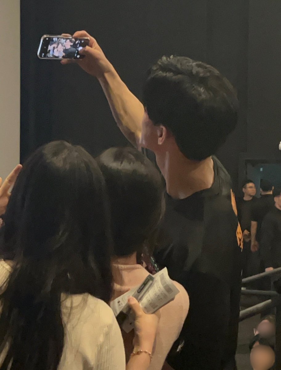 ajeoss1's tweet photo. 범죄도시4 cgv대구 무대인사

김무열실존 https://t.co/tkMOJZIXtw