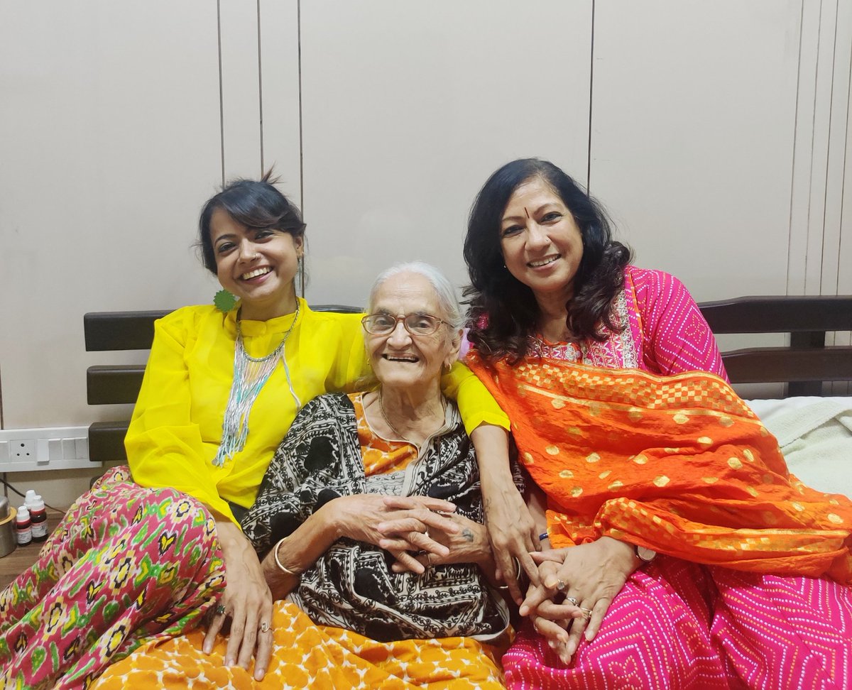 #HappyMothersDay from mine to yours... 🩷 माँ Mamma Amma Mae Ammi Mama Eomma Mere Mater Baa Bebe Aai Bou...... Different names, one feeling ✨ How do you address your mom?