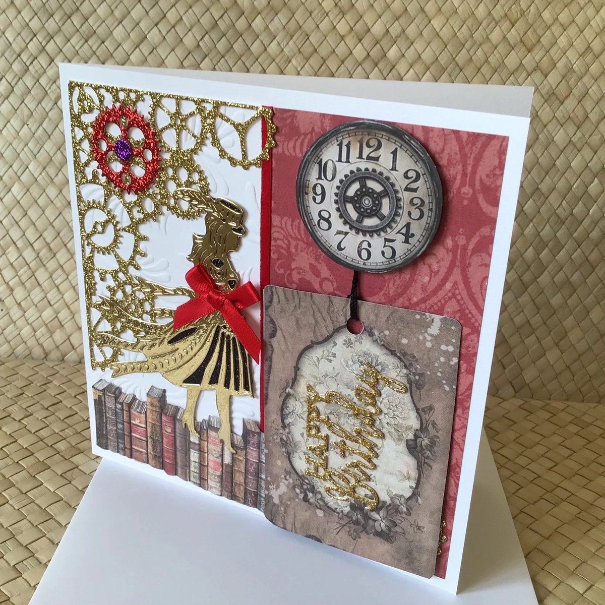 Reversible tag on this unique handmade card
Victorian Lady Steampunk Birthday Card, Vintage Library Design, The World is a Book, For Travel Lovers etsy.me/3WIzAad 

#UKGiftAM #shopindie #craftmakersuk #sundayvibes