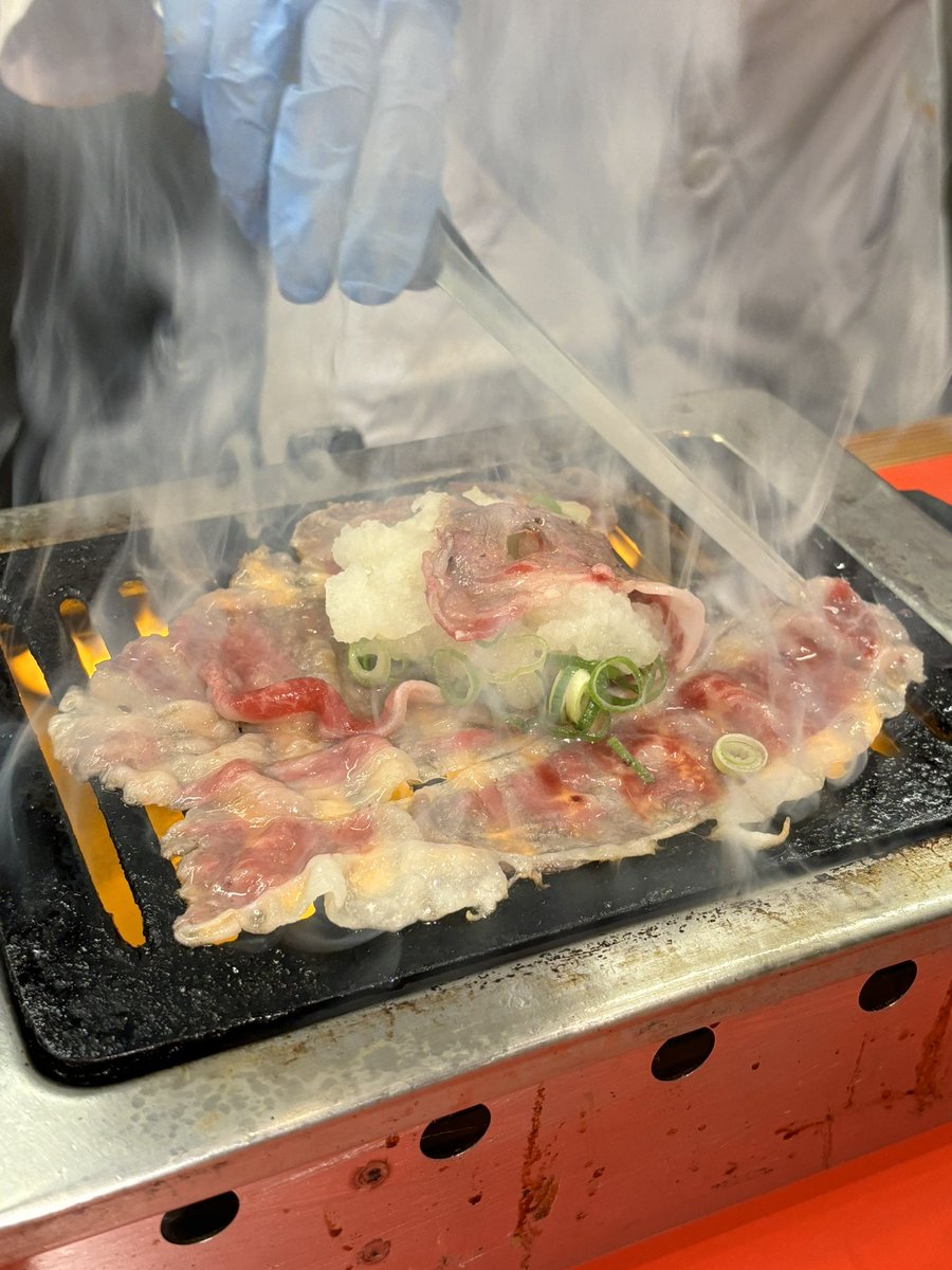 monnzzan's tweet photo. 오사카 멉빵여행 ••🤤 https://t.co/ViumpHfHX2