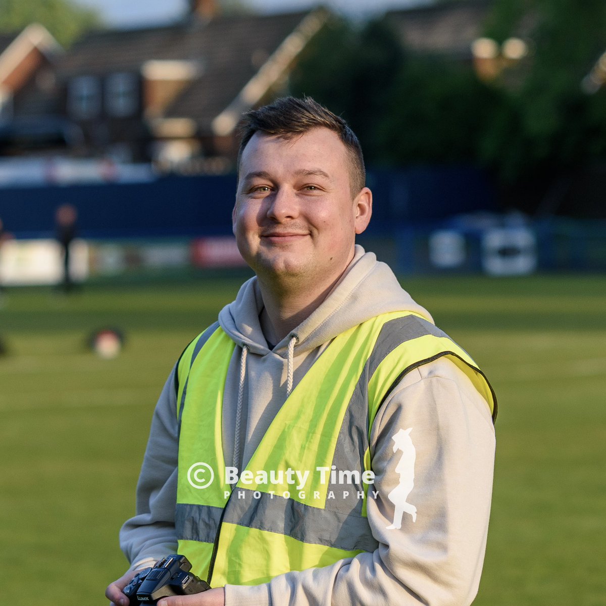 Happy birthday to our media manager, the biggest grafter known to man, @CallumPattison_!🎉 Have a good day, Callum. 🍻 #WeAreDUTS 💙
