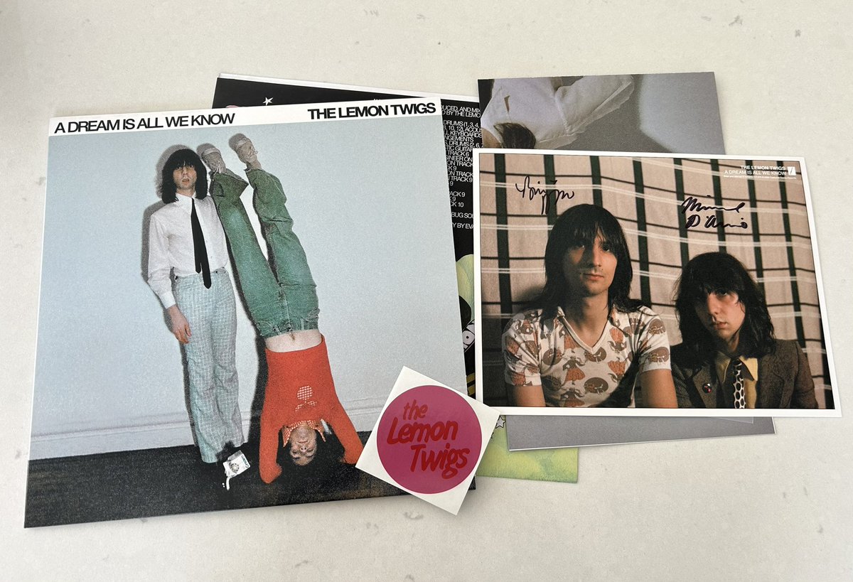 Sun is out and the postman *finally* delivered the new @thelemontwigs album. Not usually one for packaging but this is great design. Sounds great too. 🙌❤️