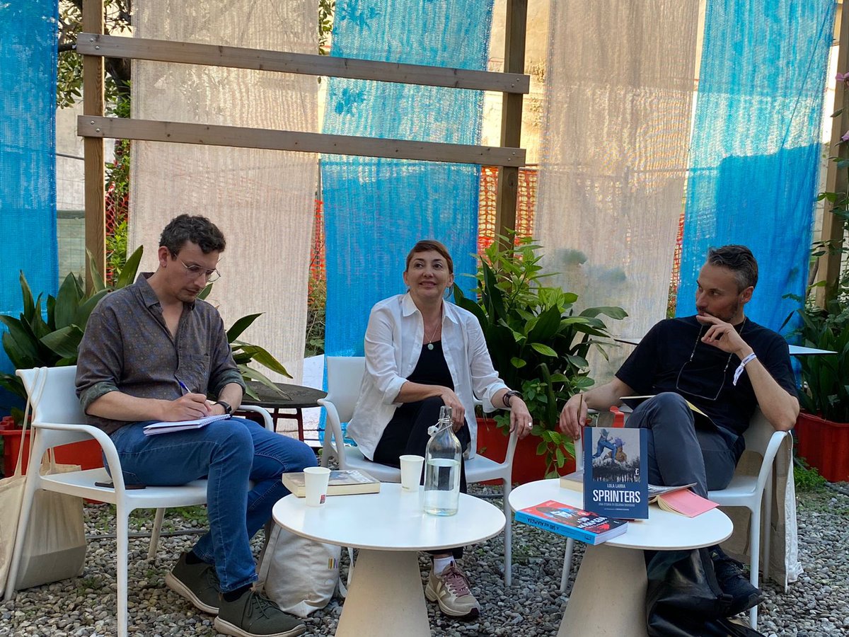 Lola Larra (@lola_larra) on Twitter photo Libreria Noi, en Milano. Última parada de la gira de presentación de “Sprinters” en Italia
Mil mil gracias
<a href="/LibreriaNoi/">Noi_libreria</a>
Marco Amerighi
@FedericoCanton1
🌸💕🌸🤩
📷 <a href="/lamaroc/">Lorena Amaro</a>
<a href="/edicola_ed/">Edicola</a>
<a href="/diracchile/">DIRAC</a>
<a href="/agenciabalcells/">Agencia Balcells</a> Libreria Noi, en Milano. Última parada de la gira de presentación de “Sprinters” en Italia
Mil mil gracias
<a href="/LibreriaNoi/">Noi_libreria</a>
Marco Amerighi
@FedericoCanton1
🌸💕🌸🤩
📷 <a href="/lamaroc/">Lorena Amaro</a>
<a href="/edicola_ed/">Edicola</a>
<a href="/diracchile/">DIRAC</a>
<a href="/agenciabalcells/">Agencia Balcells</a>