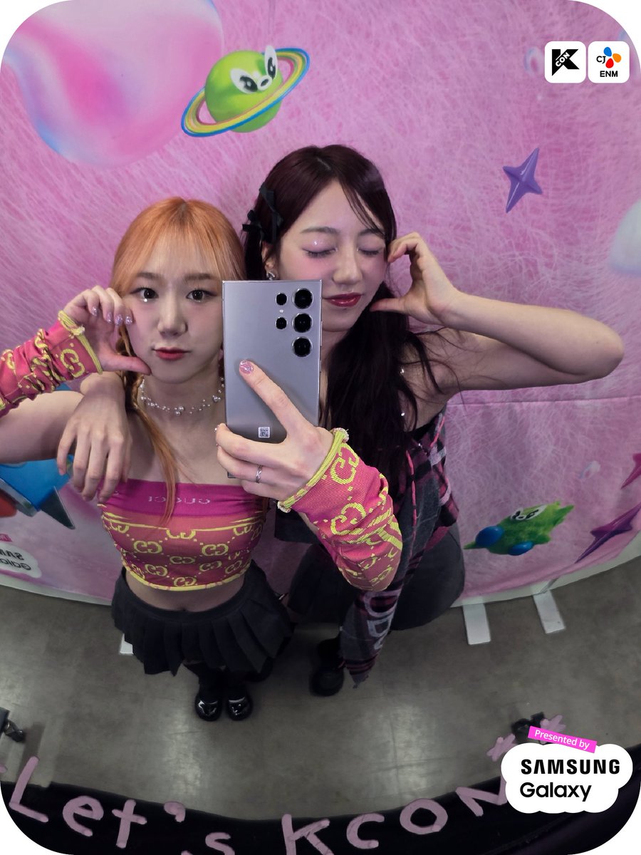 [#KCONJAPAN2024] 📸 #eite MIRROR SELFIE 📍 MAY 12 (SUN) Too cute to handle 🤦‍♀️❤️ かわいすぎ🤦‍♀️❤️ 🎈2024.05.10.-05.12 ✨Let's #KCON!