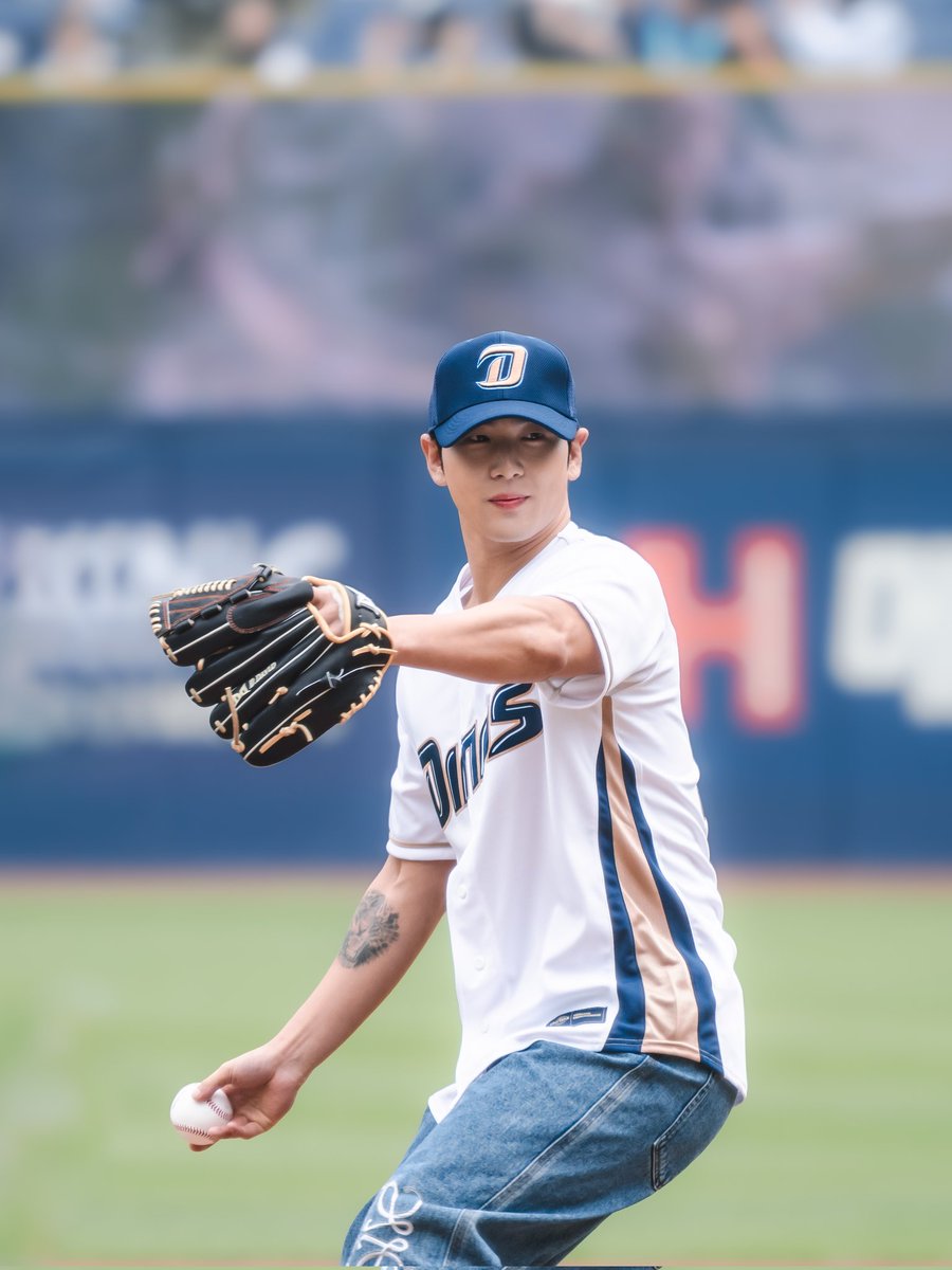 240512 NC 다이노스 시구.