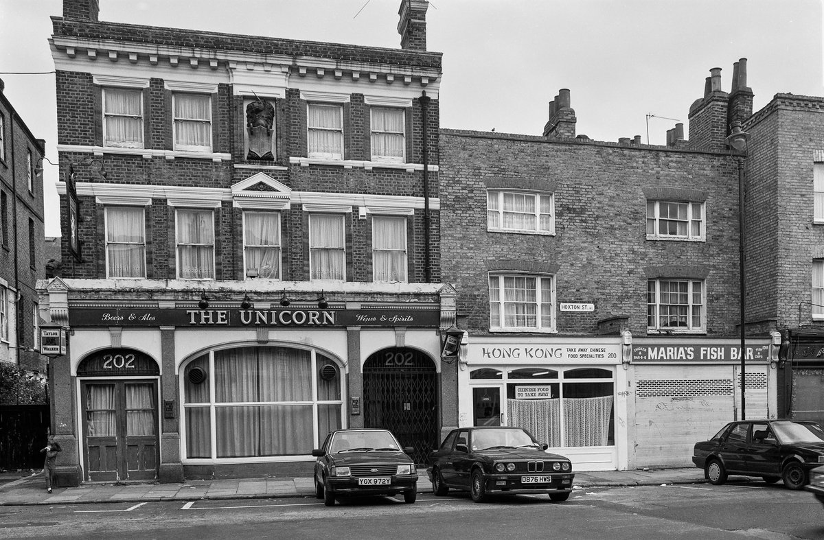 The Unicorn, pub, Hoxton St, Hoxton, Hackney, 1993, 93-5f-42 #flickr flic.kr/p/2oR3xtr