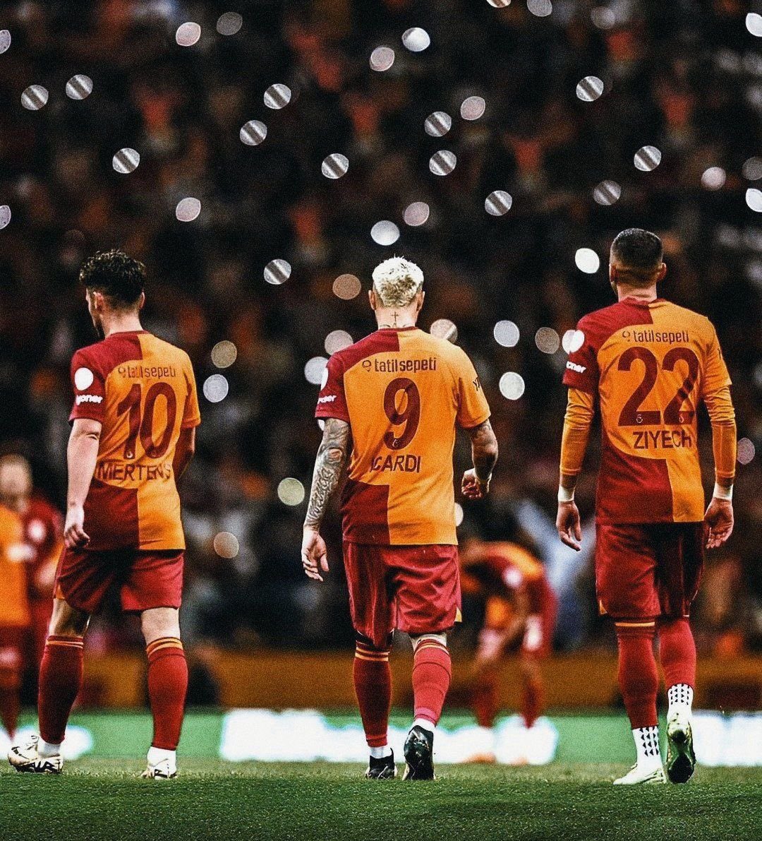 #BugünGünlerdenGALATASARAY 💪 🏆 Trendyol Süper Lig 2023-2024 Sezonu 🗓️ 36. Hafta ⚽ V. F. Karagümrük 📆 12.05.2024 ⏰ 19.00 🏟️ Atatürk Olimpiyat Stadı 📲 #KGvGS 🎯 #Hedef24Yolunda #KONSANTRASYON Son üç maçımız final havasında geçecek. 🔥 #SenSampiyonOlacaksın 💛❤️