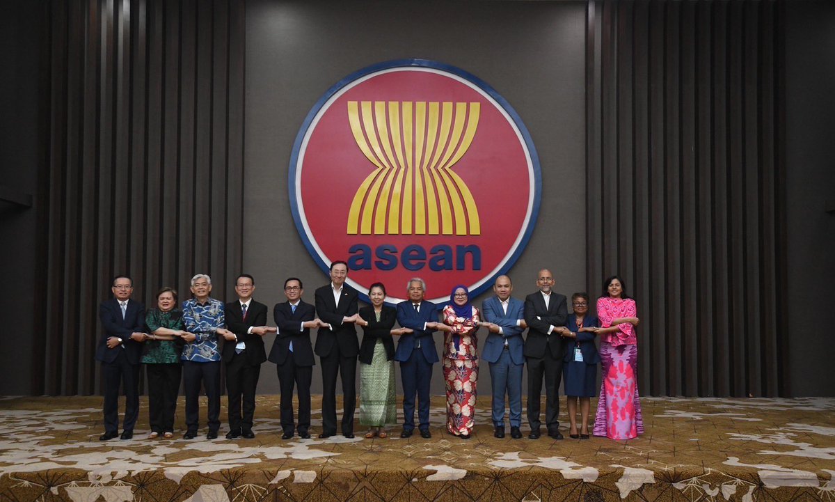 DPS Paisan on behalf of PS/ ASEAN SOM Leader of Thailand participated the 30th #ACSOC in Jakarta 🇮🇩 discussing ways to promote cooperation under the ASEAN-China Comprehensive Strategic Partnership and highlighting key areas of cooperation under the agenda item on Mekong-Lancang