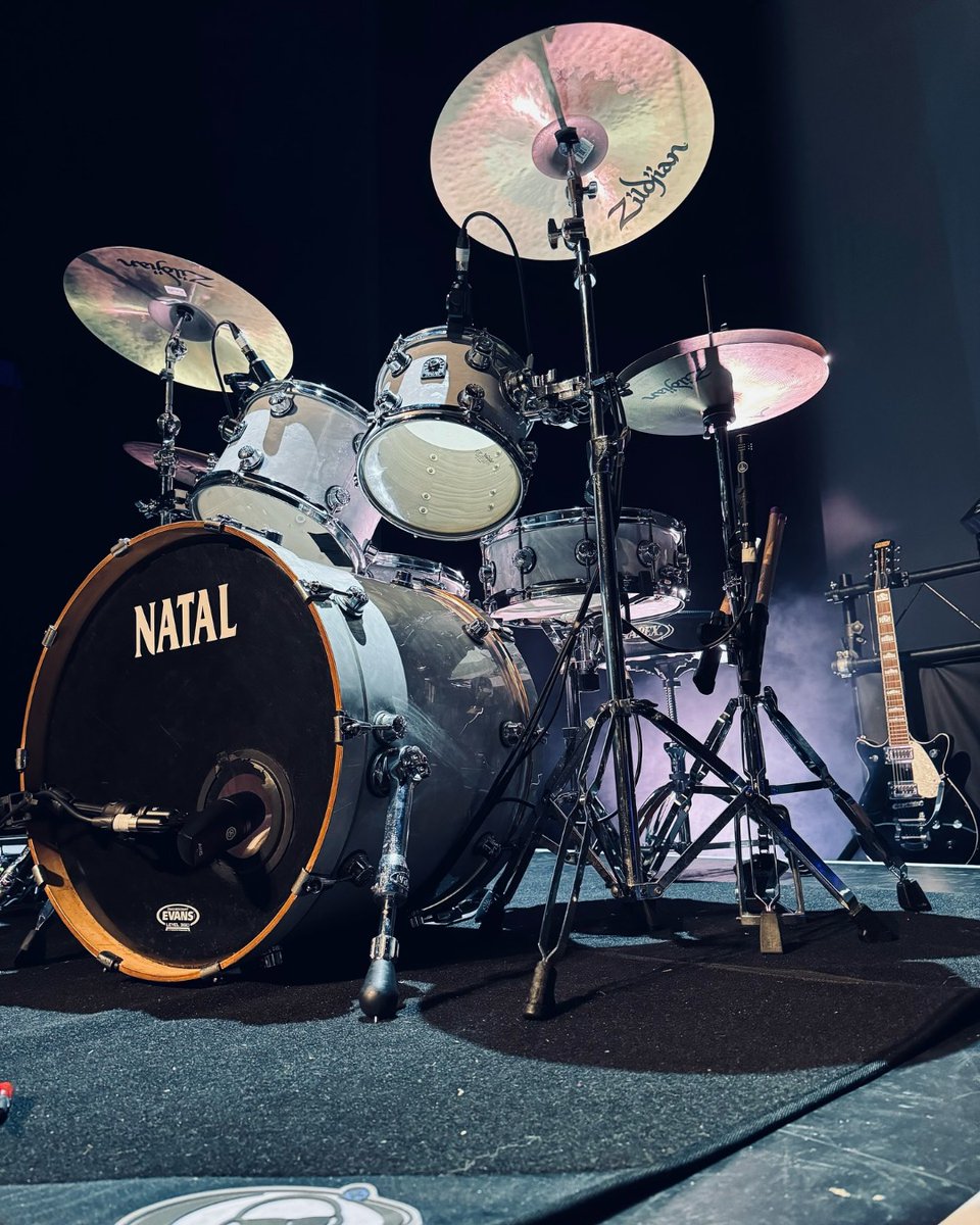 Now that is a kit we can get behind! Send us in your rig setups using #NatalDrums 😍🙌 📸: @daynesy95