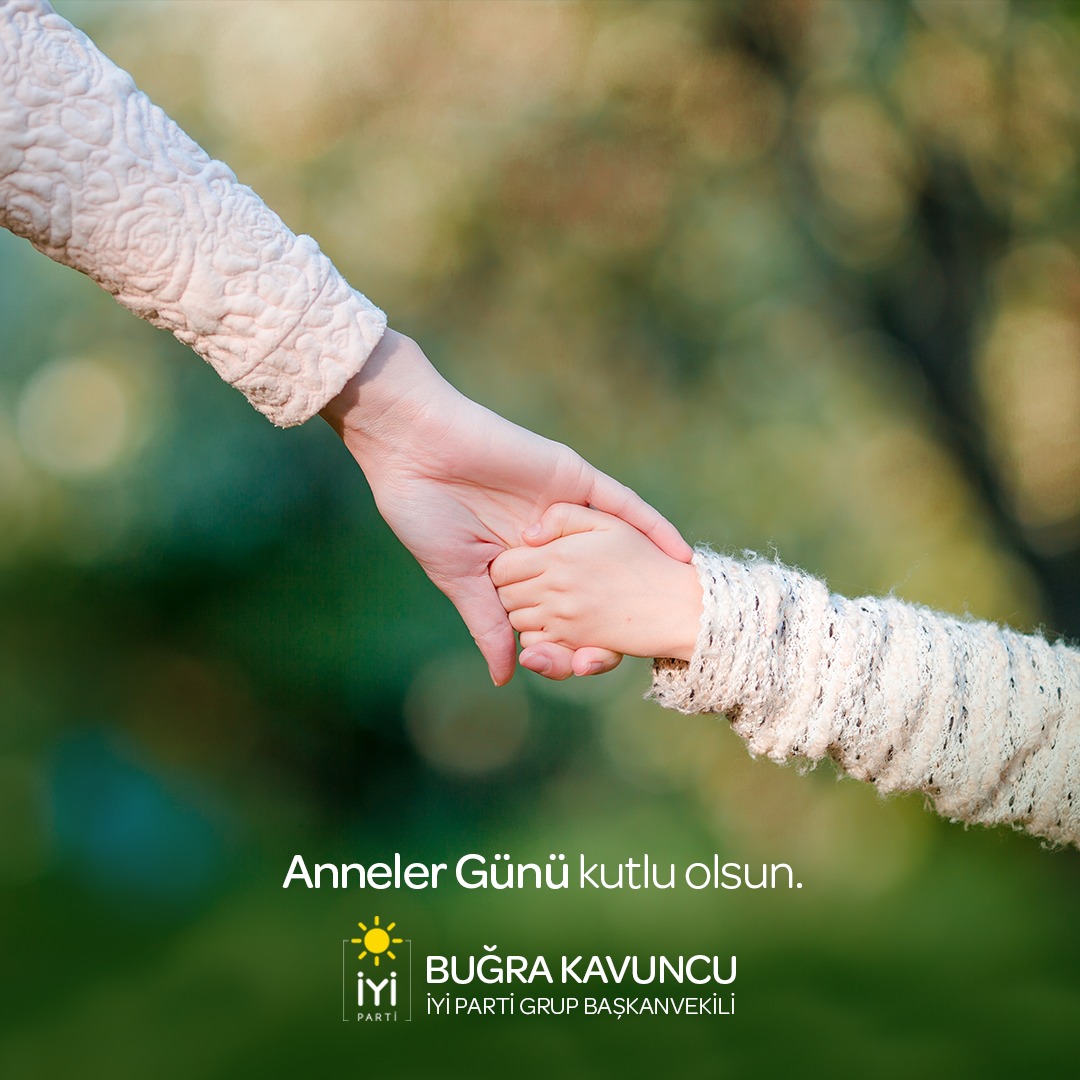 Hayattaki en kıymetli varlıklarımız, annelerimizin #AnnelerGünü'nü kutluyorum. Daima yanımızda olduklarını bildiğimiz, büyüsek de gözlerinde daima çocuk kaldığımız, şefkatleri ve mutluluklarıyla bize hayat aşılayan annelerimizin günü aslında yalnızca bir gün değil, her gün. İyi