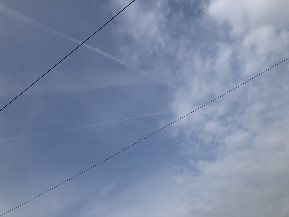 IonisedSkyWatch's tweet photo. Good morning Twitter βπΌ
Back to #GreMay with a bifty bang π€¨ pffffftttππ€’ https://t.co/vlm8oxR78y