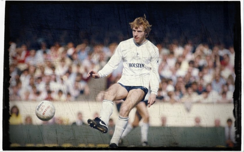 SpursUpdates2's tweet photo. ↩️ On This Day • 1984
@SteveArchibald8 scored on his last appearance for the club in a 1-1 home draw with @ManUtd.
#SpursUpdates #OnThisDay #THFC https://t.co/YiBPHoUTIg