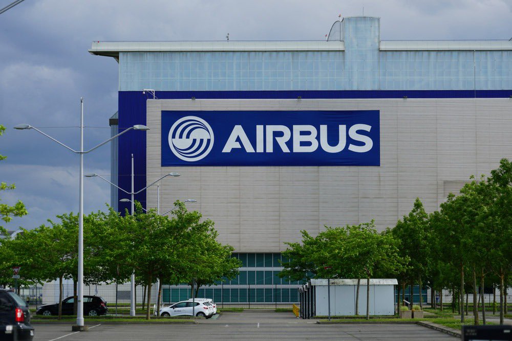 Airbus je u aprilu isporučio 61 avion (13% više) naručiocima u 33 kompanije. Od početka godine Airbus je isporučio 203 aviona.✈️