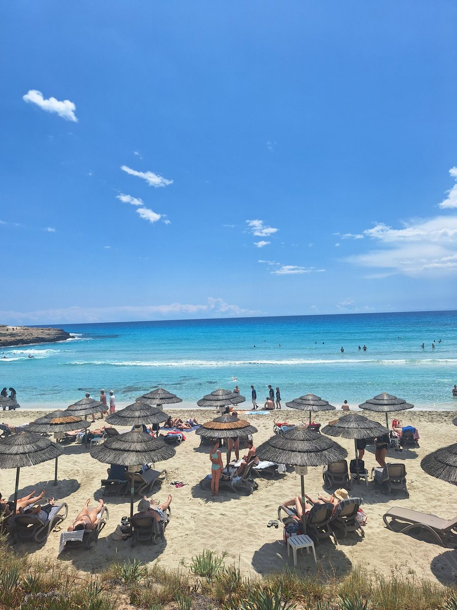 Ladies and Gents, good morning from Nissi beach! 😍💙🇨🇾 #AyiaNapa