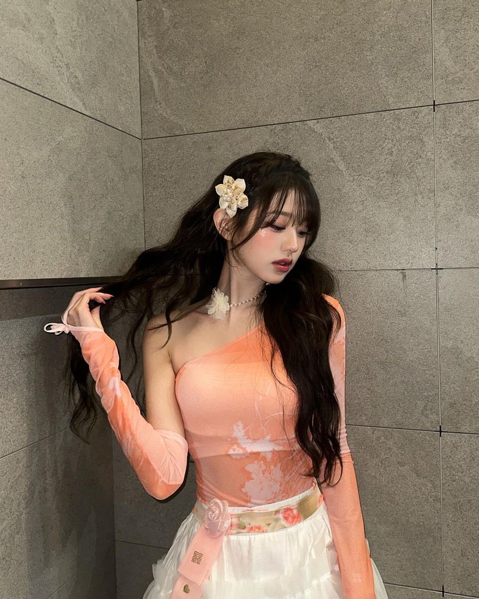 wonyoungpics tweet picture