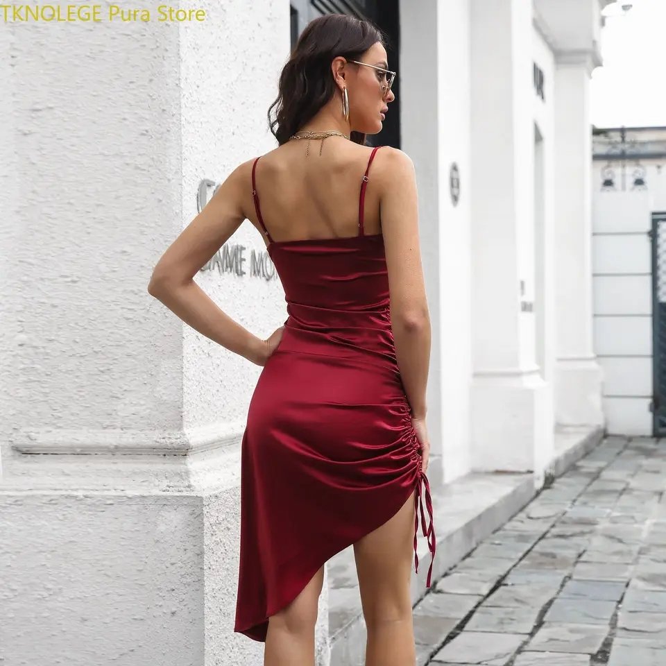 lancevenantius's tweet image. Just found this amazing item on AliExpress. Check it out! 
$13.76  45%OFF | TKNOLEGE Fashion Sexy Club Dress for Women Knee-Length Spaghetti Strap Dresses Swinging Collar Neck
s.click.aliexpress.com/e/_o2EQRKW