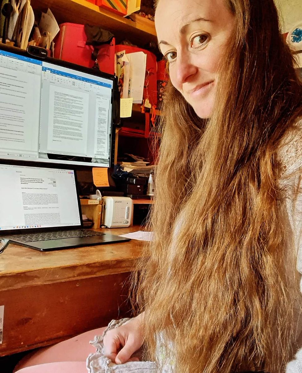 jo3grace's tweet image. Yesterday&apos;s excuse was the aurora borealis, today&apos;s is Eurovision. Watching last night I felt my hair was finally on trend, I just need to grow it a bit to hit the Jerry Heil heights. #phdlife #writingup #discussionchapter #thesis #thesiswriting @SouthCoastDTP @CRI_UoS