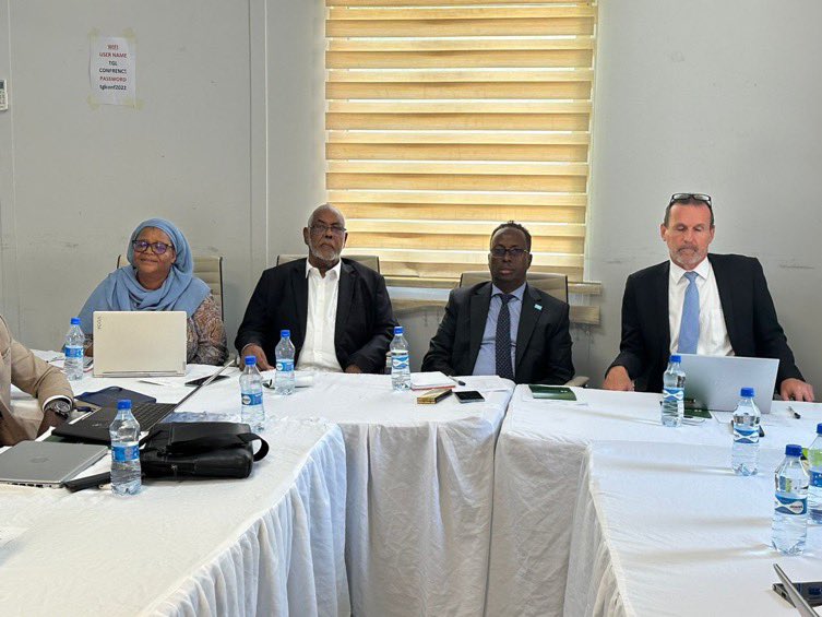 Ministry of Agriculture and Irrigation is convening with @FAOSomalia in #Mogadishu for a Workplan Review Workshop today. This aims to explore collaborative efforts in transforming agrifood systems to be more efficient, inclusive, resilient, and sustainable.