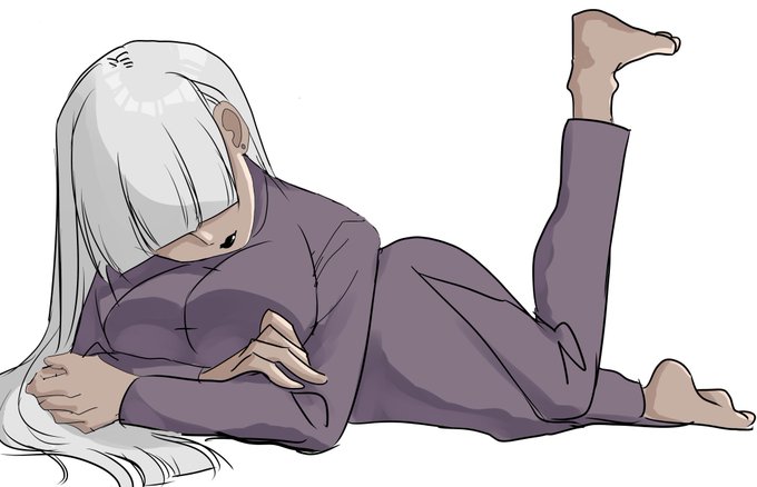 「crossed arms grey hair」 illustration images(Latest)