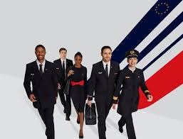 This morning on an <a href="/AirFranceFR/">Air France FR</a> flight #Toulouse-CDG: Plenty of off-duty staff on positioning flights, living in Toulouse while working out of Paris. A pilot boards towards the end, takes out a bag of a paying passenger from the overhead, telling him he needs the space...