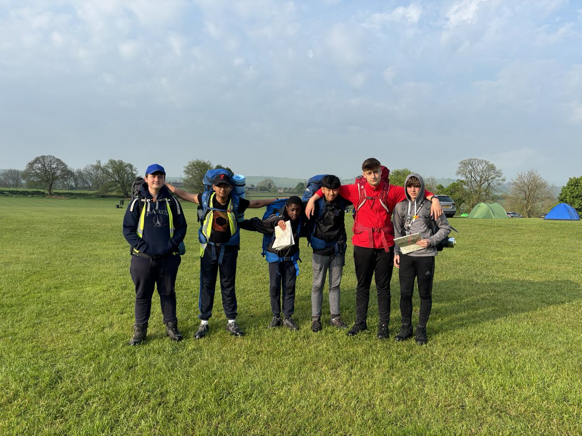 Bronze groups have headed out this morning! The weather is great and all groups are heading into Bakewell! #dofe #dofebronze