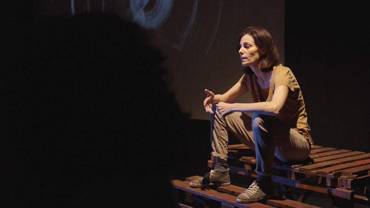 Actrice Nora Alberdi: 'Als danseres was ik het gewend om auditie te doen met 200 anderen': bruzz.be/videoreeks/bru…