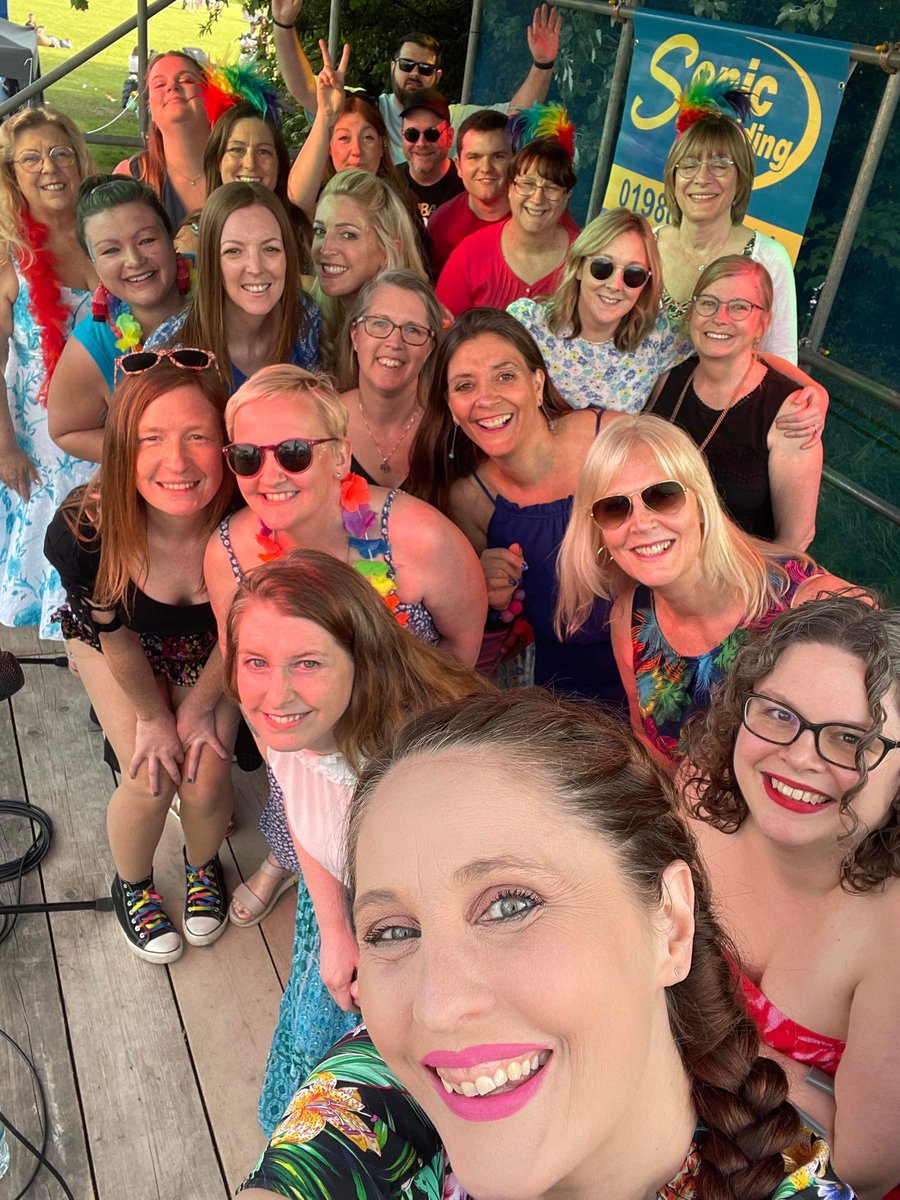 Find a bunch of people that you can sing, dance and have the BEST time in the sunshine with and I promise you will never feel alone ever again!! ❤️🥹 #EvoLoveWins #MyTribe #FunInTheSun 

📸 Lilli 🫶🏻