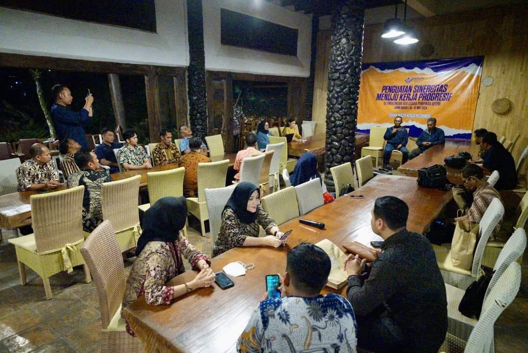 BP2MI menggelar Kegiatan Capacity Building yang dilaksanakan di Mendulang Lembang, Bandung Provinsi Jawa Barat ini dilaksanakan Tata Usaha Pimpinan (TUPIM), BP2MI, Jum'at 10/05/2024. @Kepala_BP2MI @bp2mi_ri #BP2MI #SikatSindikat