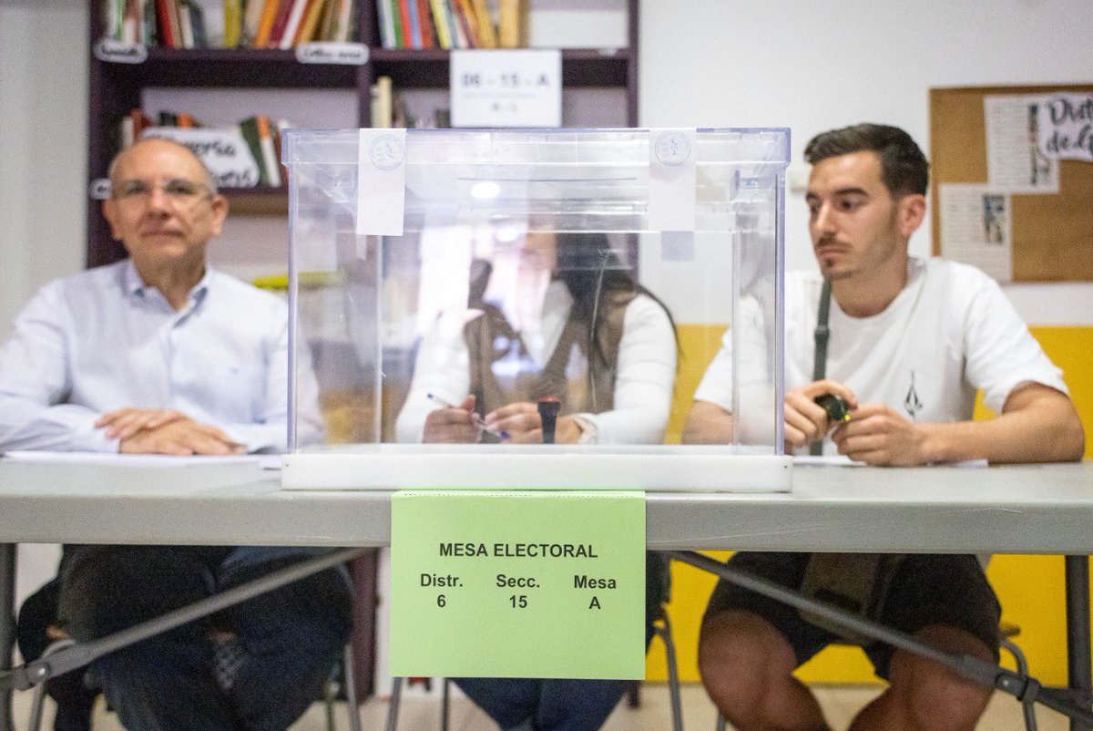 🔴 En directe #12M | Ja han votat tots els candidats al 12-M naciodigital.cat/politica/elecc…