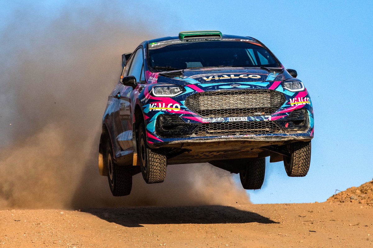 Después de liderar la WRC3 en buena parte del sábado, caímos al 3º por un problema de temperatura. Veremos si podemos sostener el podio hoy en los 4 tramos del domingo 🤞🌡️

#RallyDePortugal