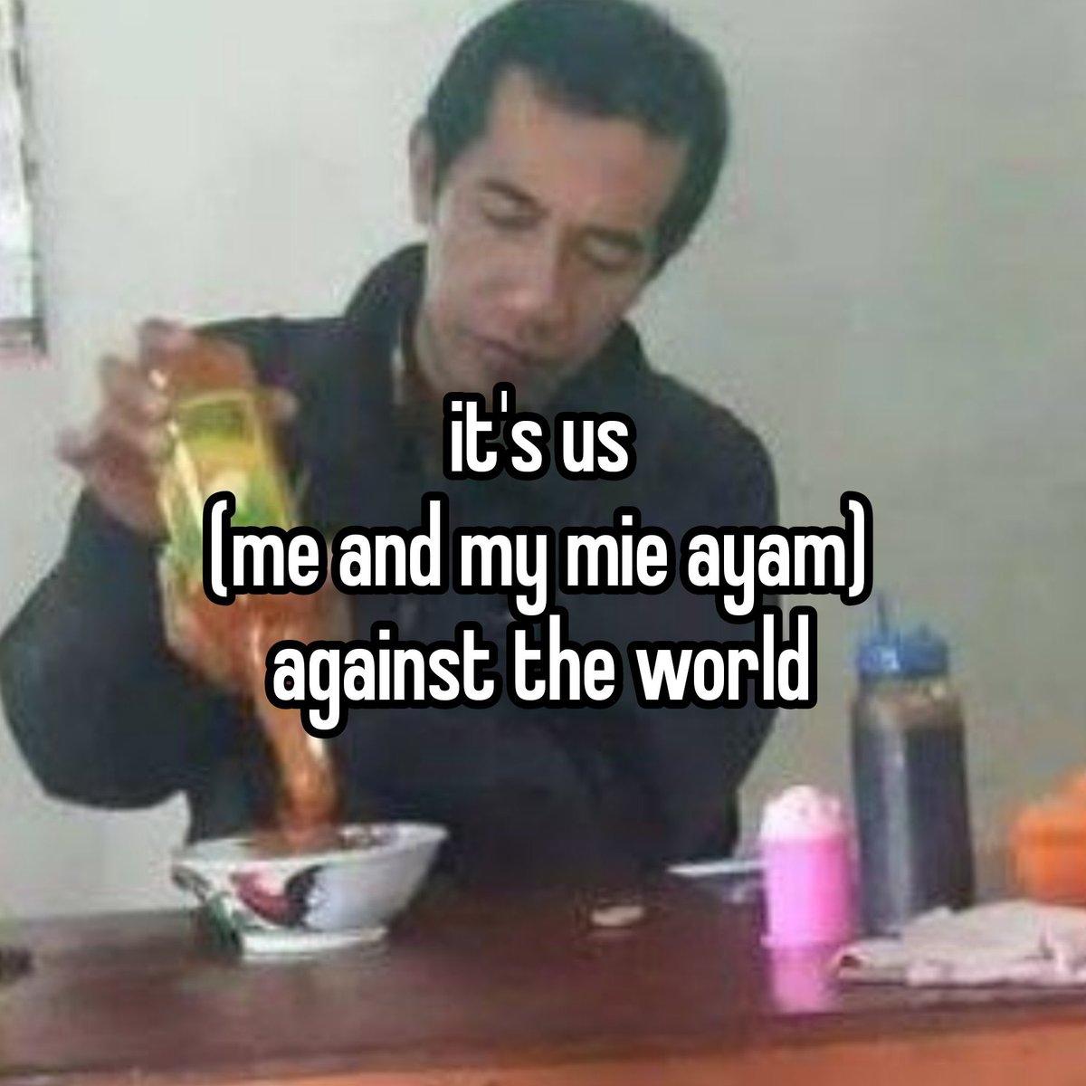 Gambaran Zi dan mie ayamnya: