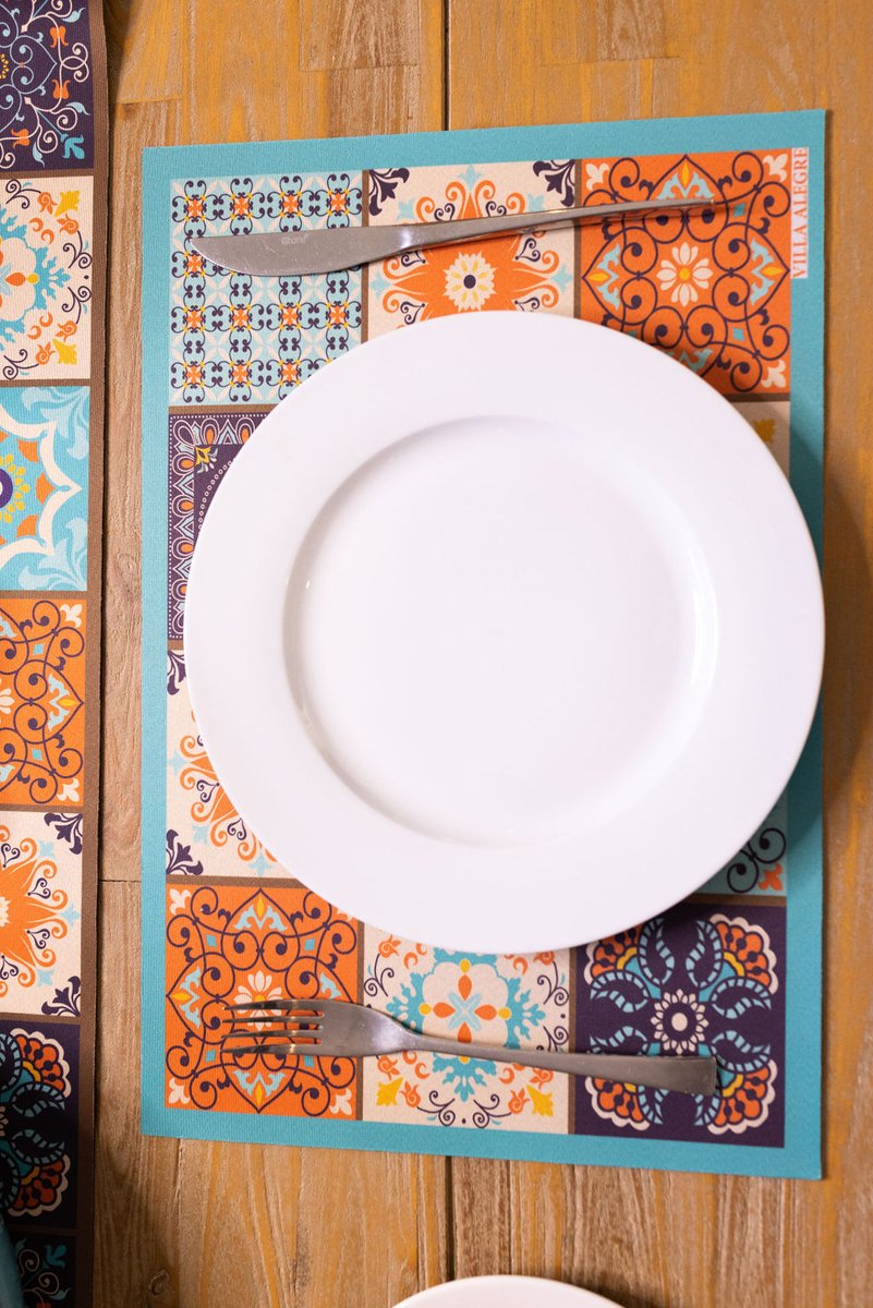 SLOW DOWN SUNDAYS ✨

A vibrant table runner is the perfect aesthetic centrepiece for your Sunday Lunch. Intricate designs complement your chosen flowers and candles, like that was always the plan! 😏

Table Runners R219.90 bit.ly/3w0NUjf
Plates bit.ly/49CBU5i