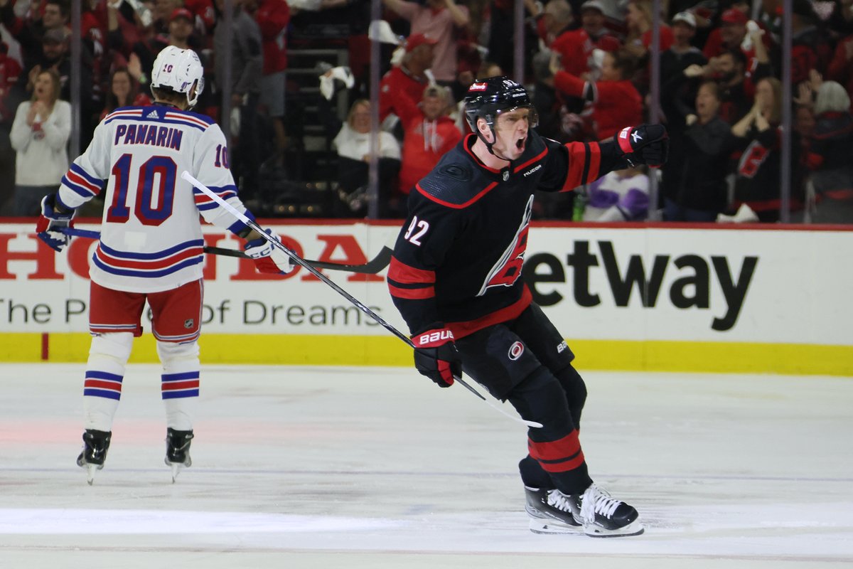 The hole remains deep. The climb remains daunting. The history remains ominous. But after a thrilling Game 4, the Carolina Hurricanes (and their power play) have life. And the New York Rangers know it. My column from Raleigh: theathletic.com/5487036/2024/0…