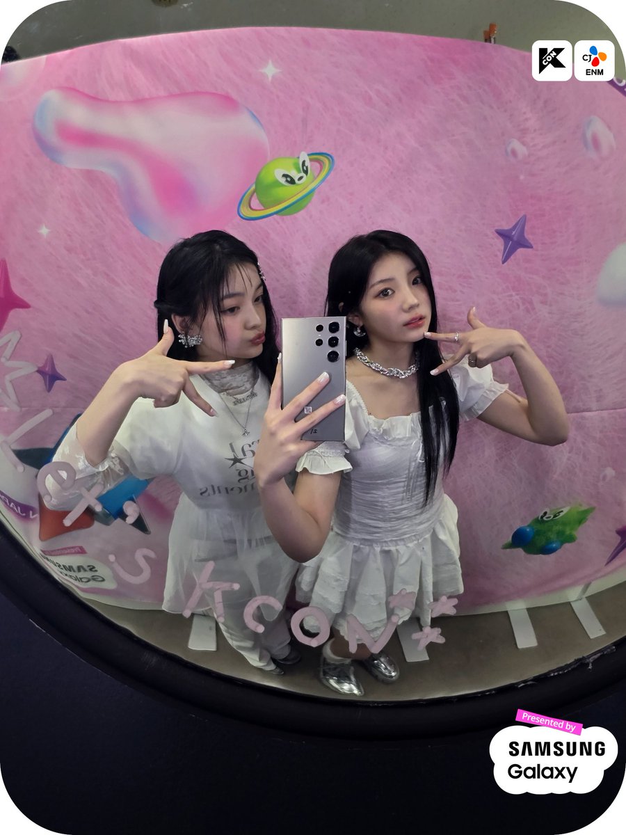 [#KCONJAPAN2024] 📸 #ILLIT MIRROR SELFIE 📍 MAY 12 (SUN) Too cute to handle 🤦‍♀️❤️ かわいすぎ🤦‍♀️❤️ 🎈2024.05.10.-05.12 ✨Let's #KCON!