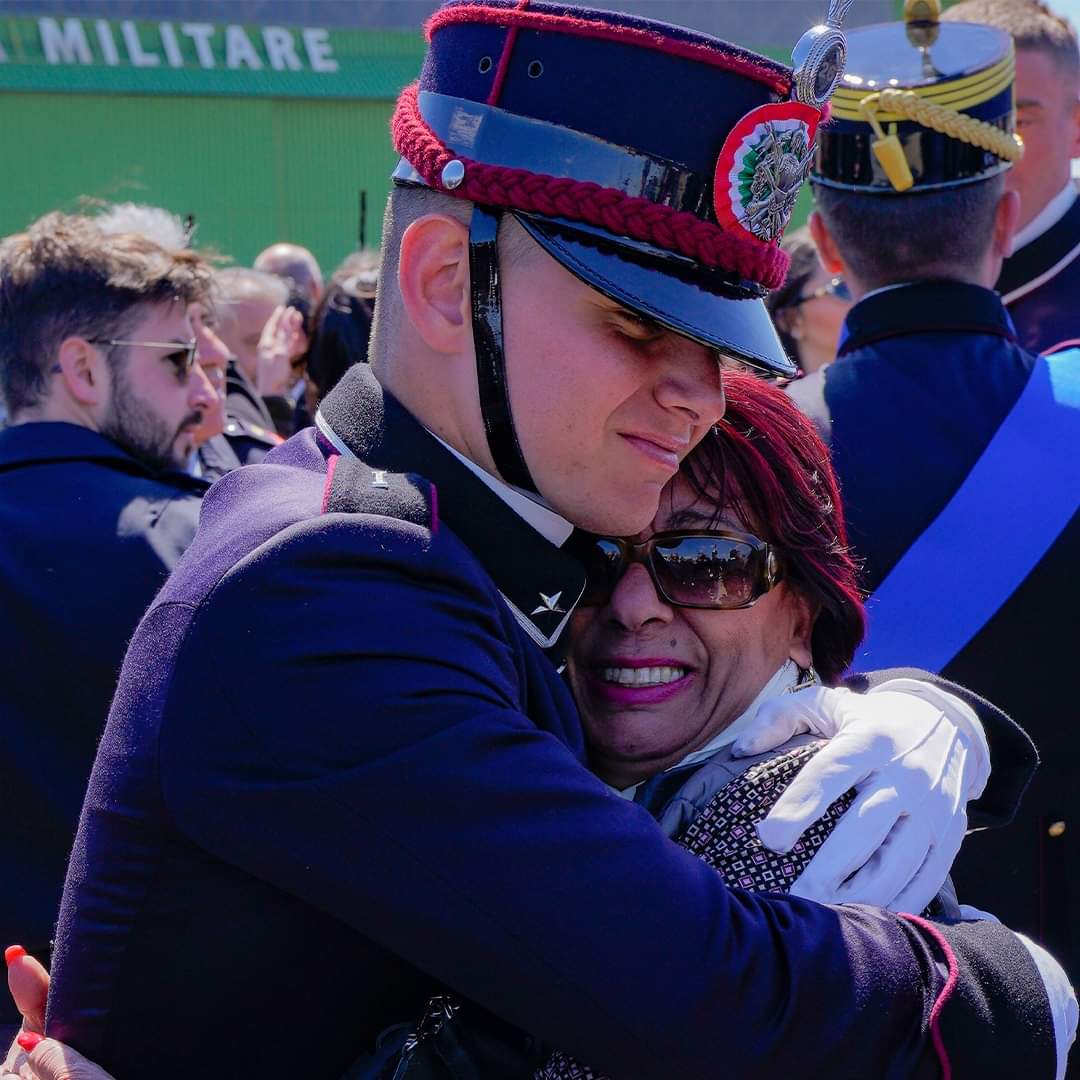 Siete il nostro punto di riferimento, la nostra forza e la nostra ispirazione.
Tanti auguri a tutte le mamme!

#EsercitoDegliItaliani 
#AlServizioDelPaese 
#FestaDellaMamma