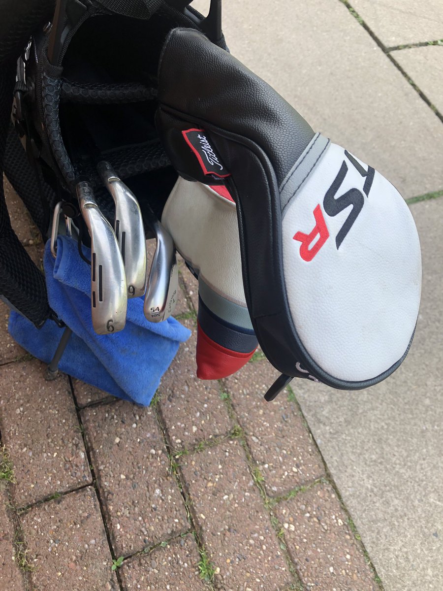 We found Will, one of our juniors, practicing on the putting green before going out in the competition, so asked what he had in the bag…

3-wood
6-iron
9-iron
54 degree wedge 
Putter

#WITB #JuniorGolf