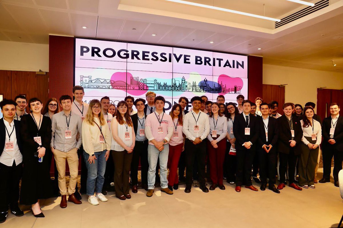 We had a great turnout from Labour Students at @progbrit conference yesterday! Our members heard from Labour figures about our progressive policy agenda to get Britain’s future back. Thank you to everyone who organised and contributed! 🌹🇬🇧