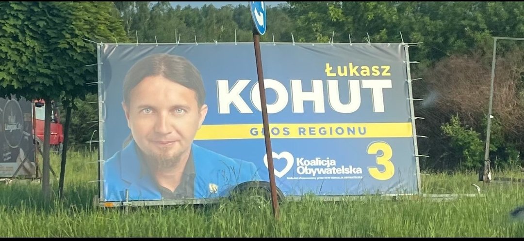 Silesia in the heart 💛💙. Voting for @LukaszKohut is the voice of the region. #KO list no. 3 in the Silesian Voivodeship.

#Poland #Śląskie