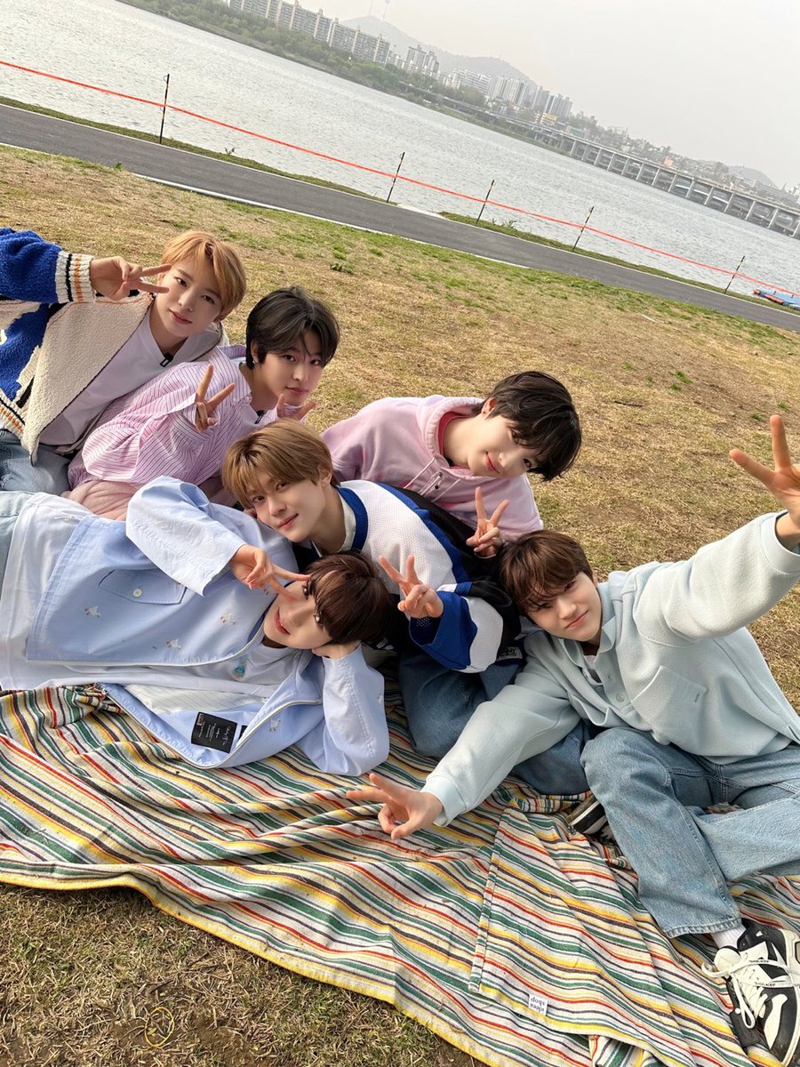 nctwishofficial's tweet image. ⋆˳*·🍀#NCTWISH🍀 *⋆˚⋆