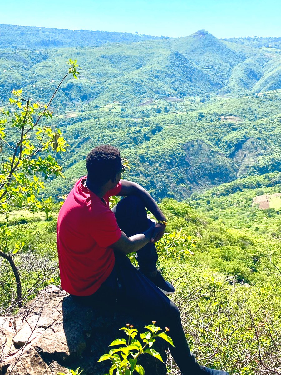Sunday dues paid. 🤝Quote this tweet with whatever you are doing today?! 
#beautifulview #Magicalkenya #westpokotcounty. #pokotcounty
